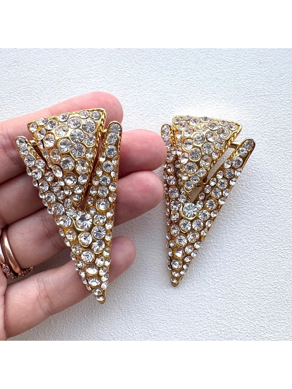Vintage Mode-Art Earrings, Arthur Pepper Rhinestone Clip On Gold Tone Triangle